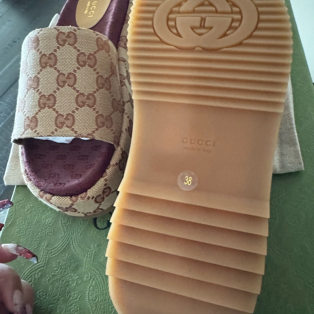 Authentic Gucci sandal beige ruggine Size 38 Brand New - Picture 3 of 8